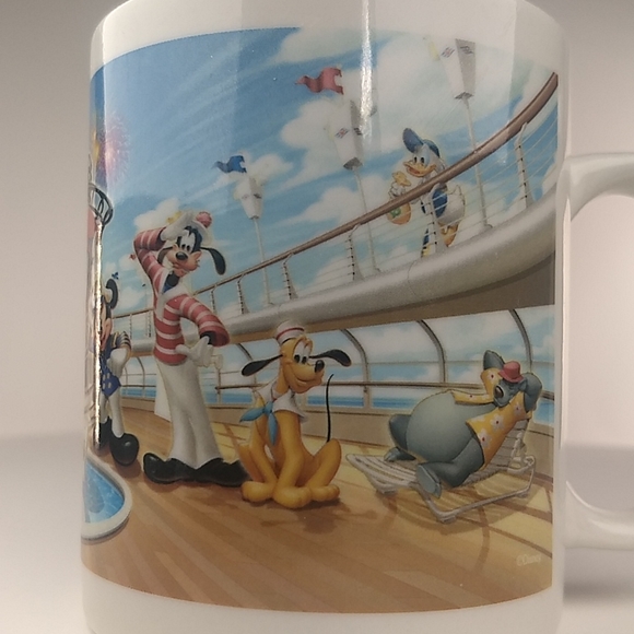 Disney Cruise Line 2011 Mug 12 Ounce Ceramic - Picture 12 of 13